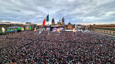 ¡El Concierto de la Década! Una Noche Inolvidable con Diego Luna en la Ciudad de México